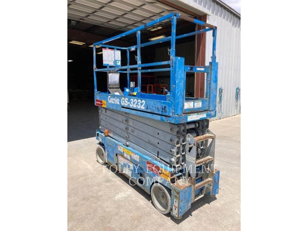 Genie GS3232O 剪式升降機