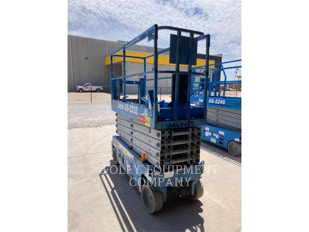Genie GS3232O 剪式升降機