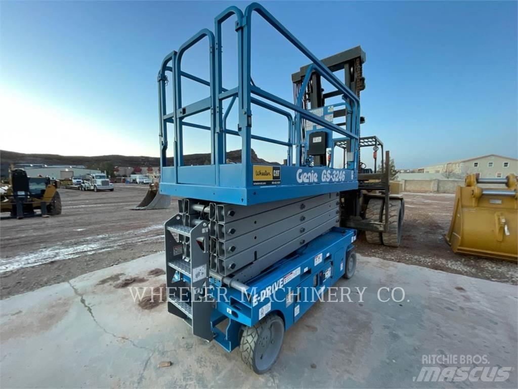 Genie GS3246 剪式升降機