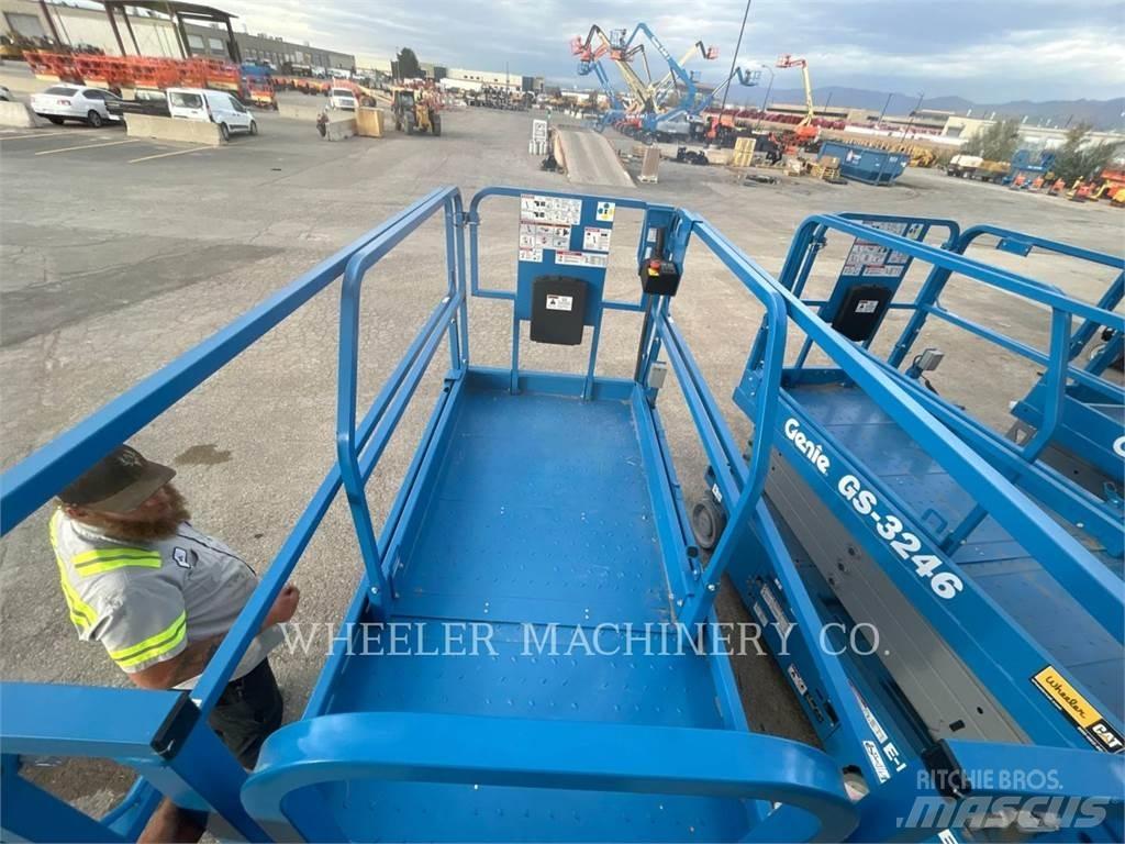 Genie GS3246 剪式升降機