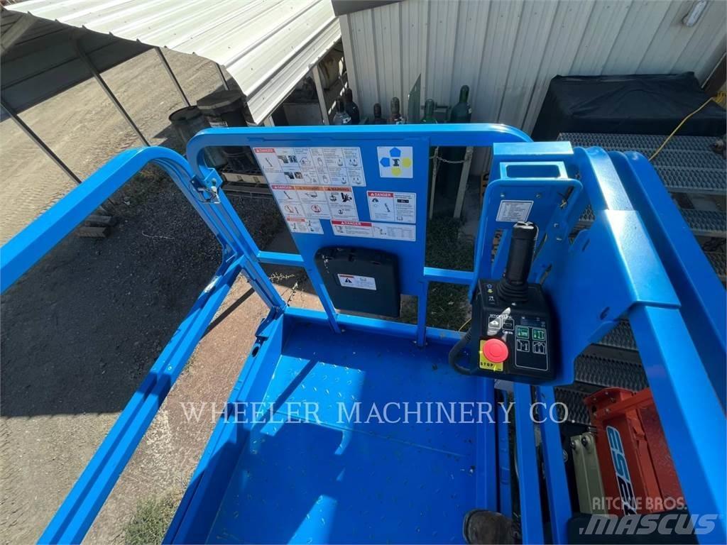 Genie GS3246 剪式升降機