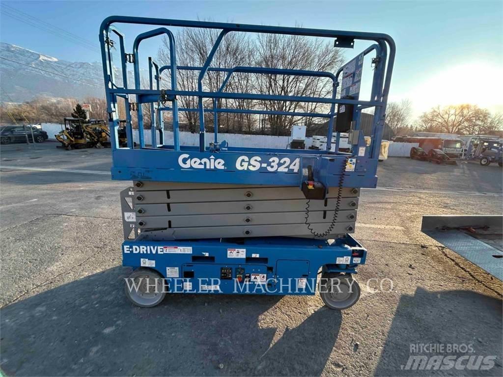 Genie GS3246 剪式升降機