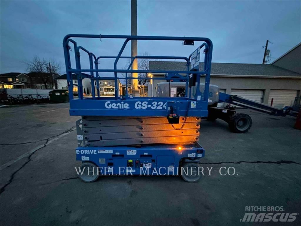 Genie GS3246 剪式升降機