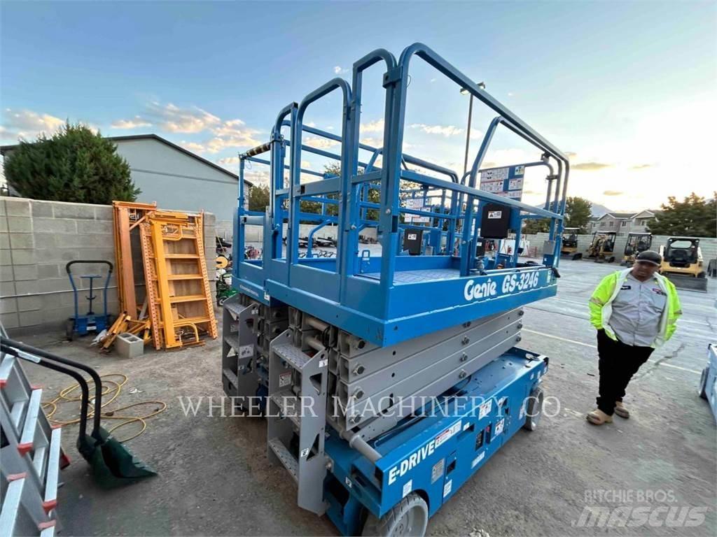 Genie GS3246 剪式升降機