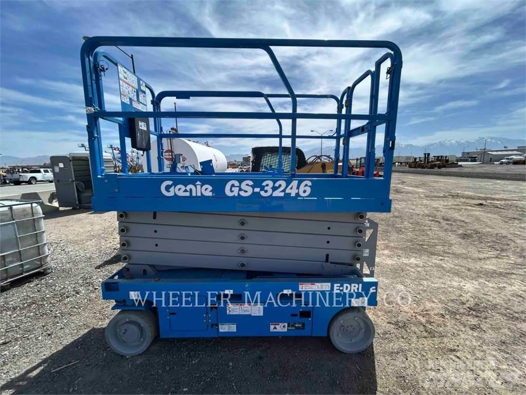 Genie GS3246 剪式升降機