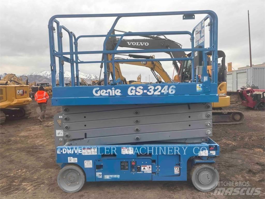 Genie GS3246 剪式升降機