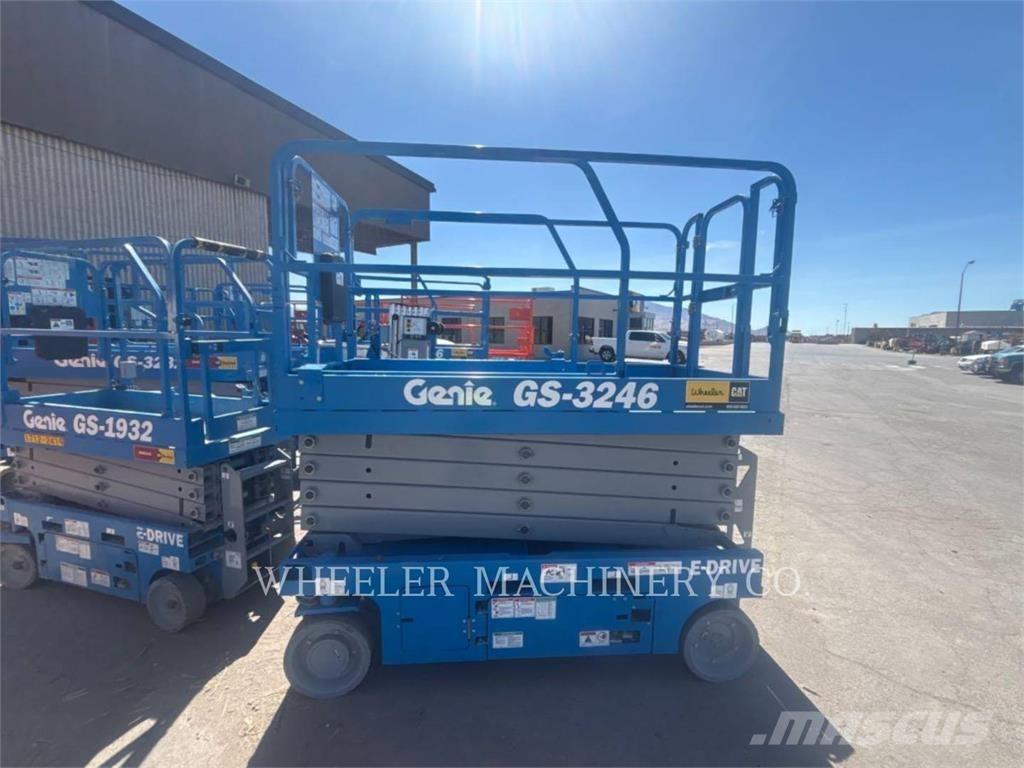 Genie GS3246 剪式升降機