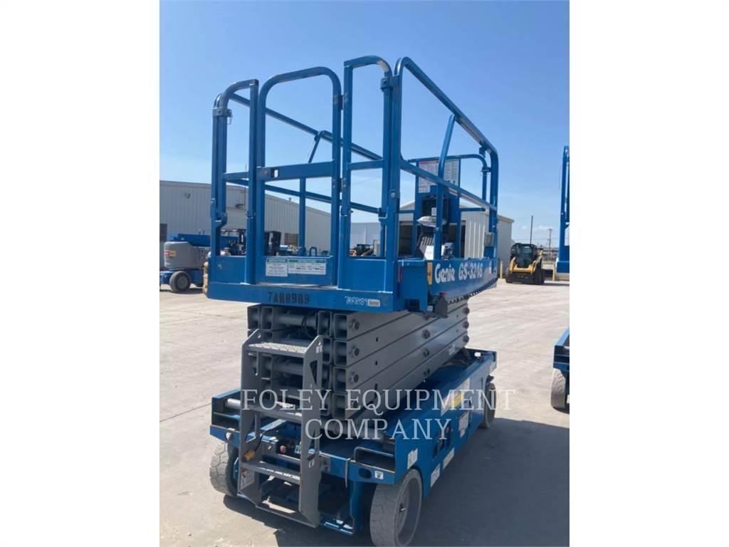 Genie GS3246 剪式升降機
