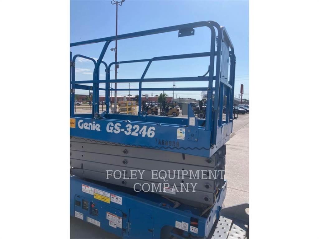Genie GS3246 剪式升降機