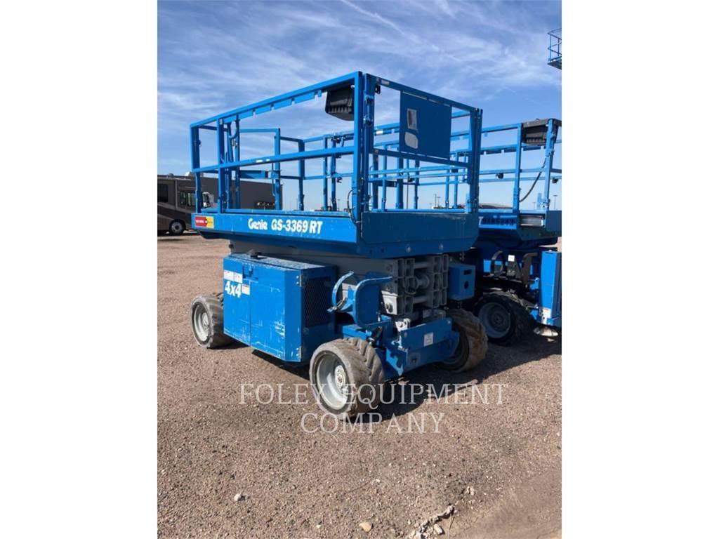 Genie GS3369RTD 剪式升降機