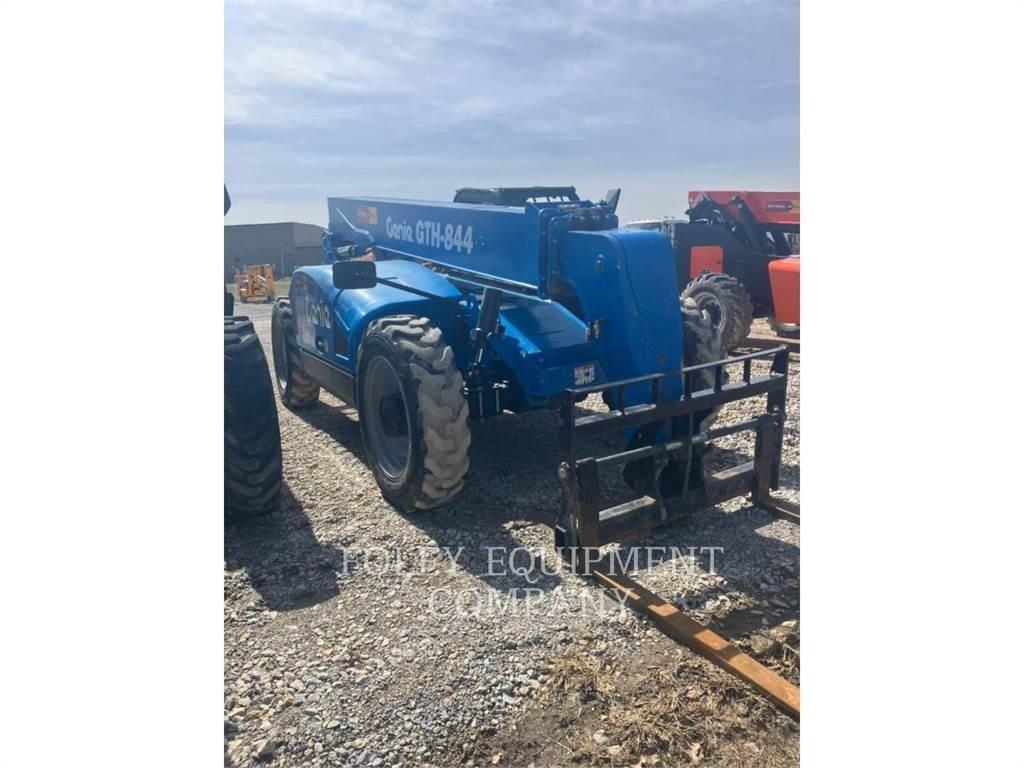 Genie GTH844DO 伸縮臂操作車