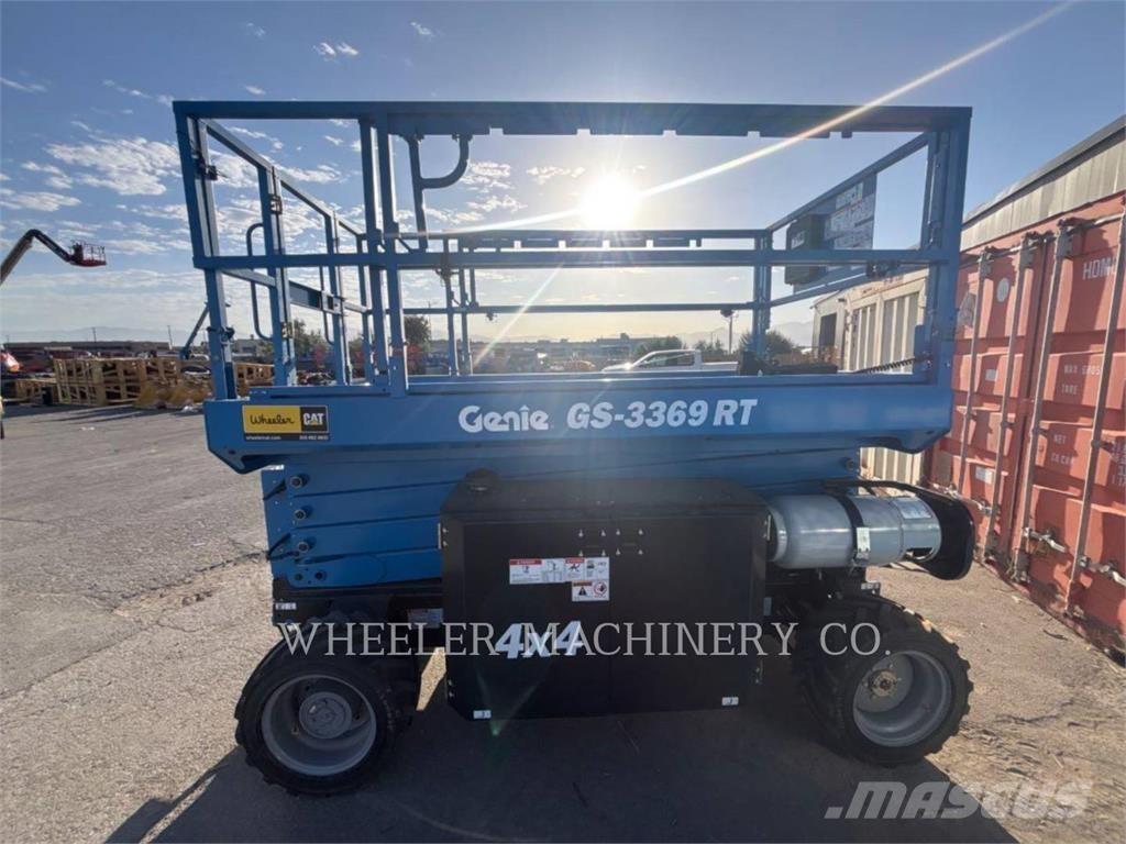 Genie RT3369 剪式升降機
