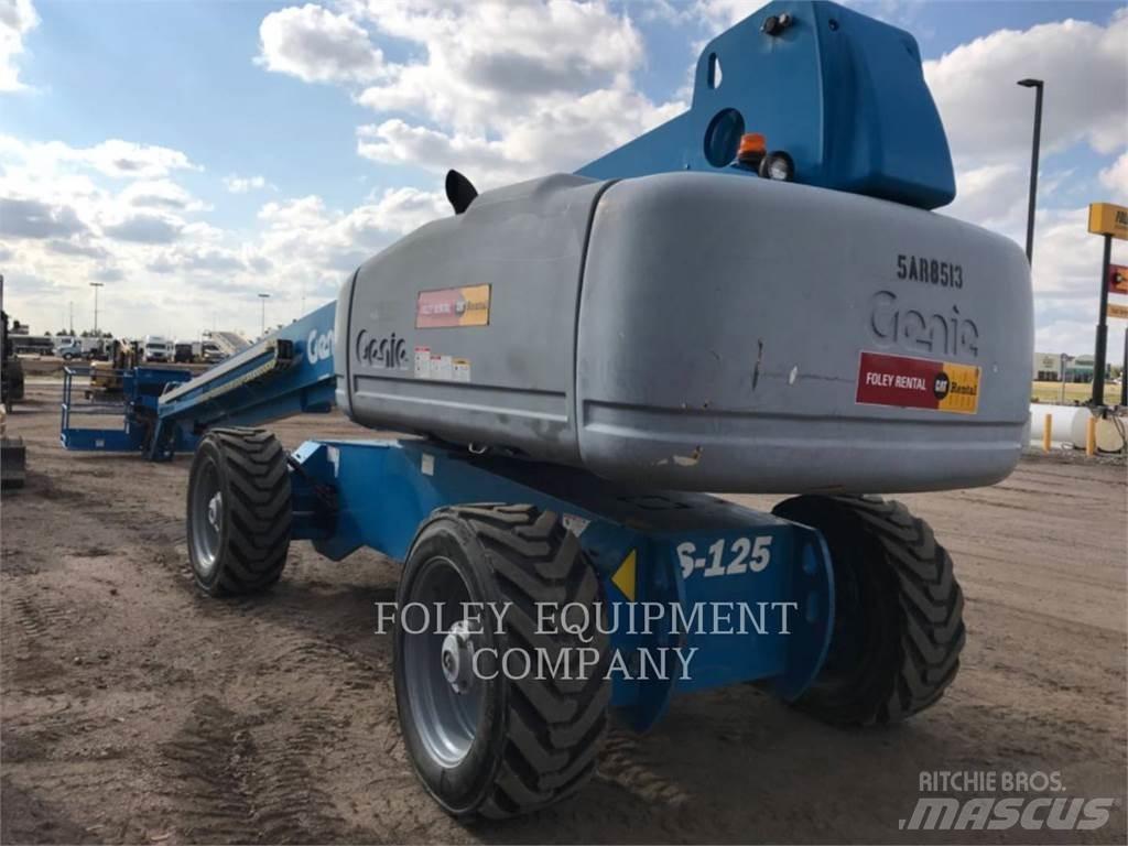 Genie S125D4W 曲臂高空作業車