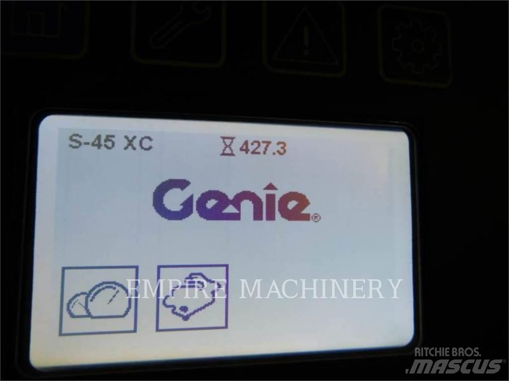 Genie S45 XC 曲臂高空作業車