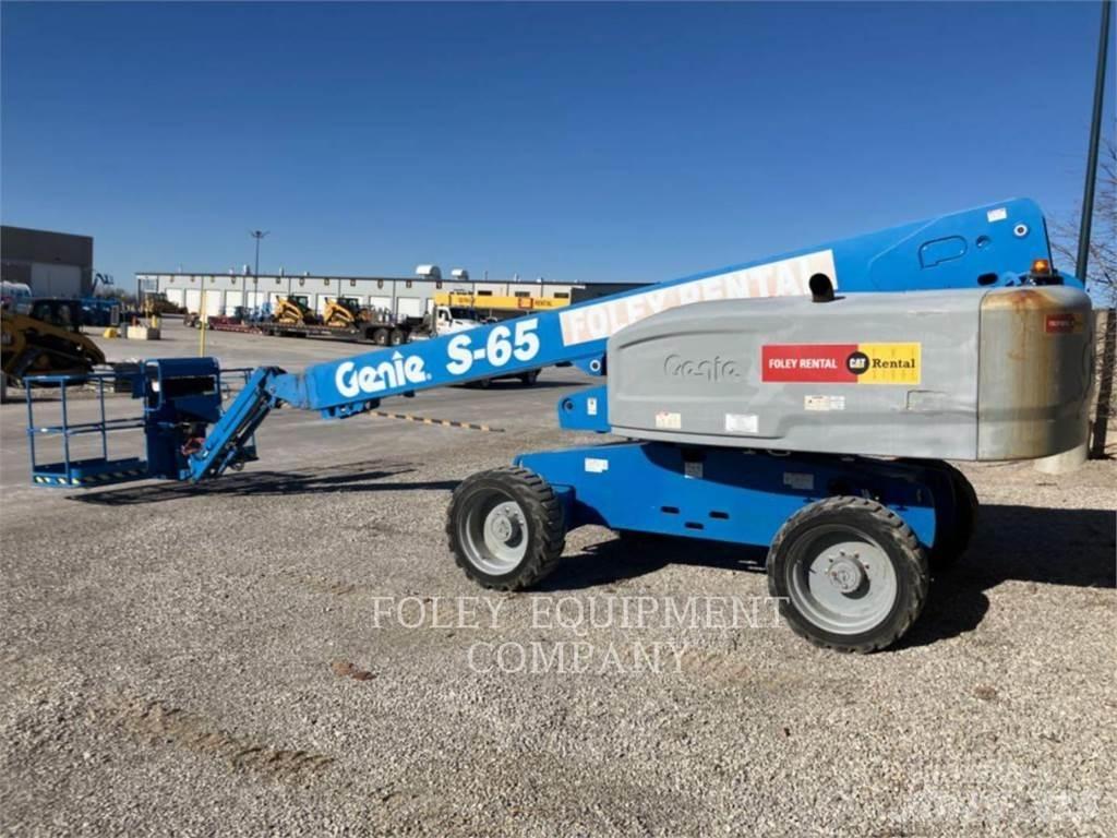 Genie S65G4W 曲臂高空作業車
