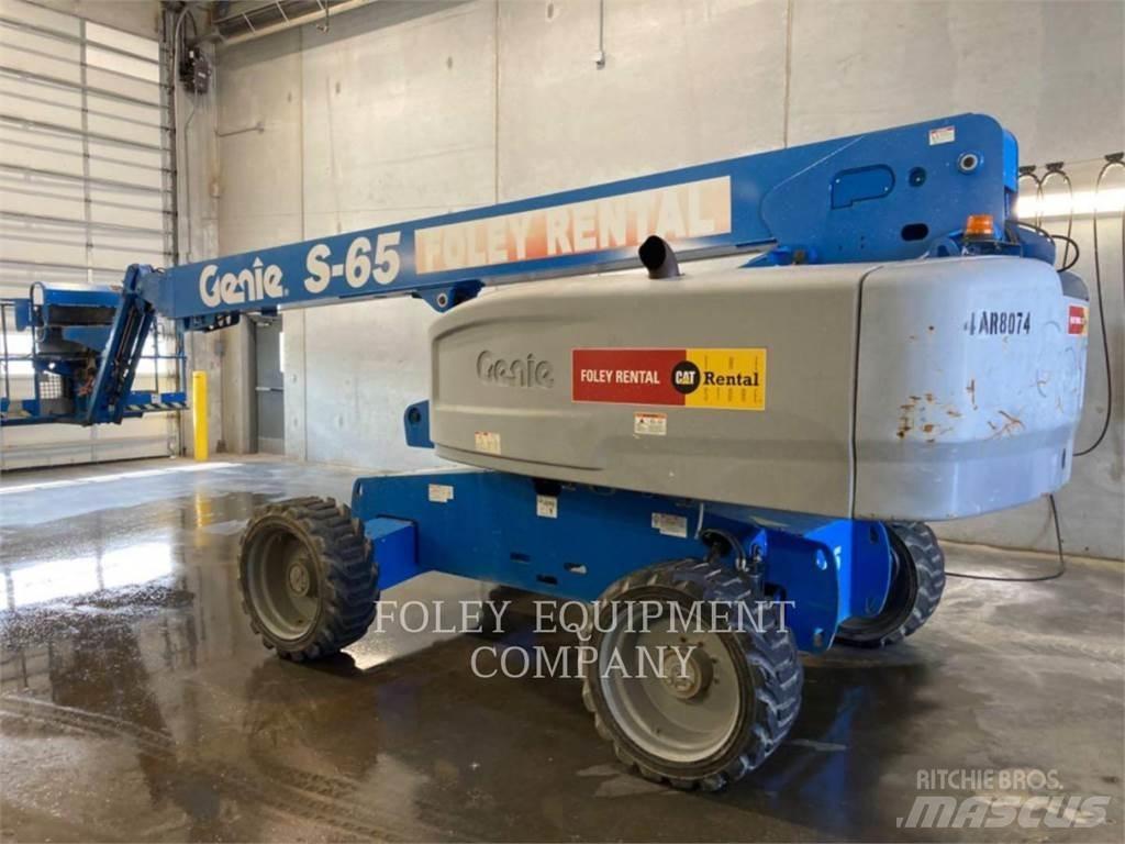 Genie S65G4W 曲臂高空作業車