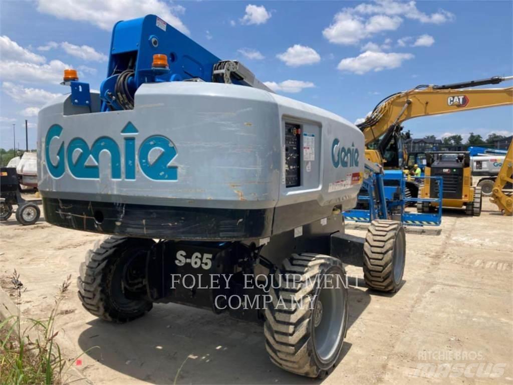 Genie S65G4W 曲臂高空作業車