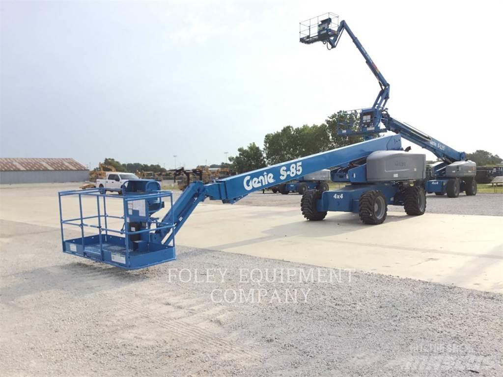 Genie S85D4W 曲臂高空作業車