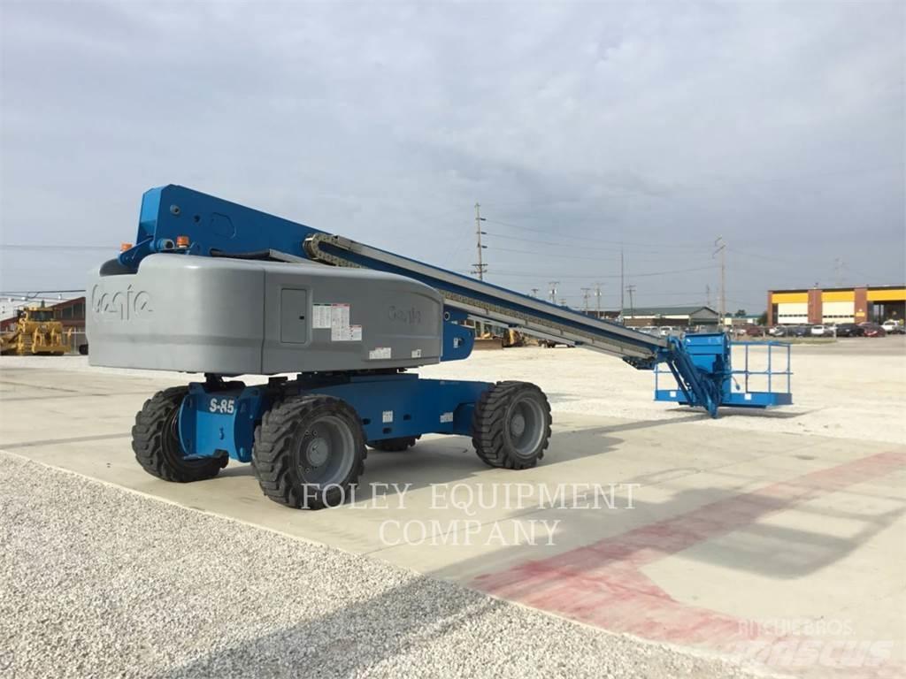 Genie S85D4W 曲臂高空作業車