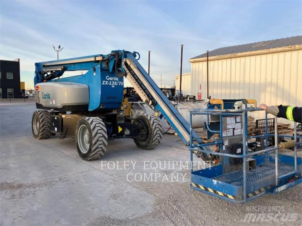 Genie ZX13570D4W 曲臂高空作業車