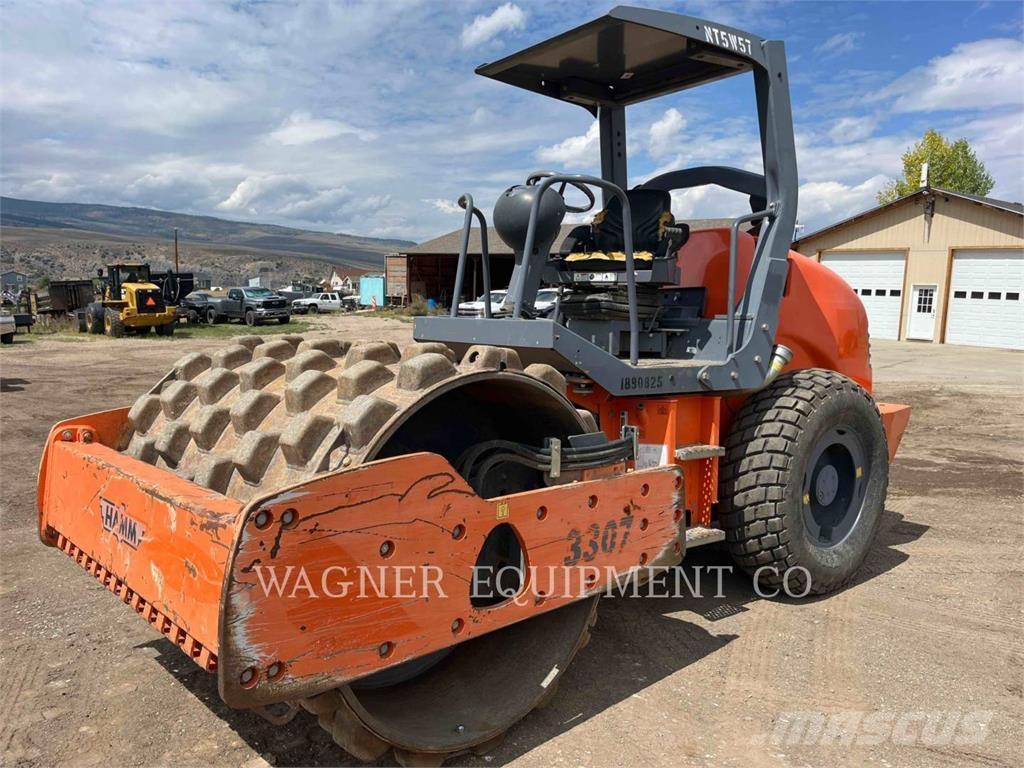 Hamm 3307 單輪滾壓機