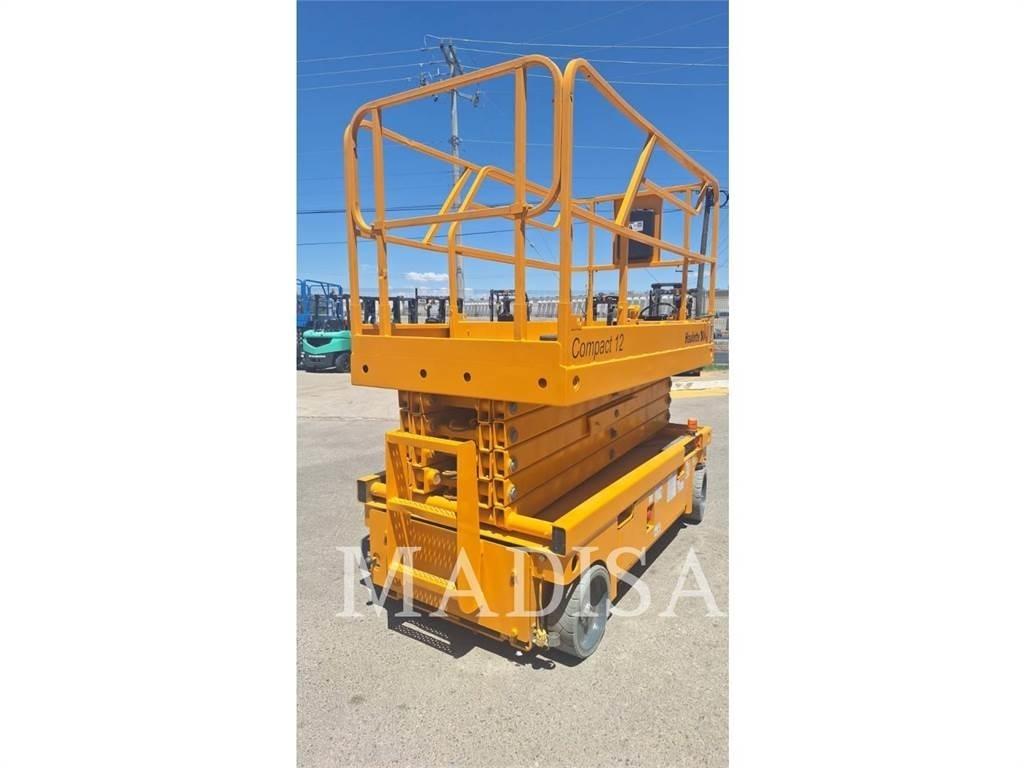 Haulotte COMPACT 12 剪式升降機