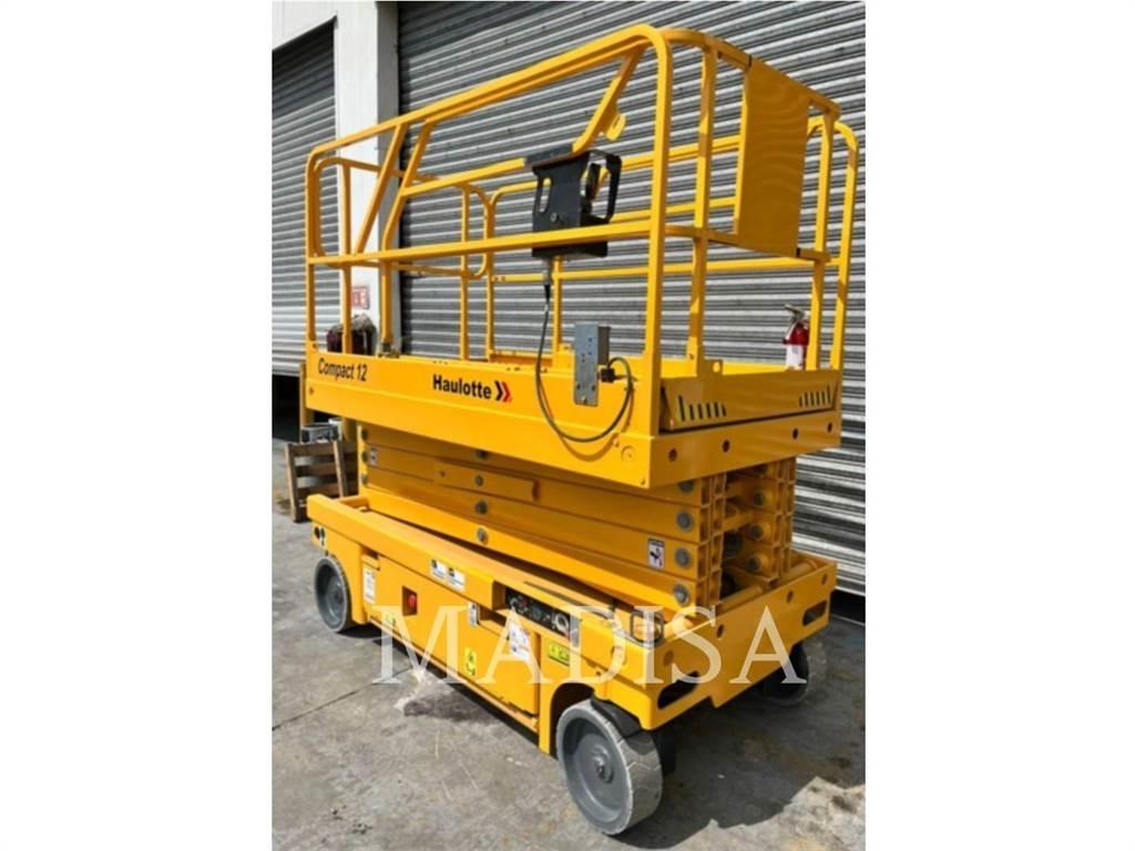 Haulotte COMPACT 12 剪式升降機