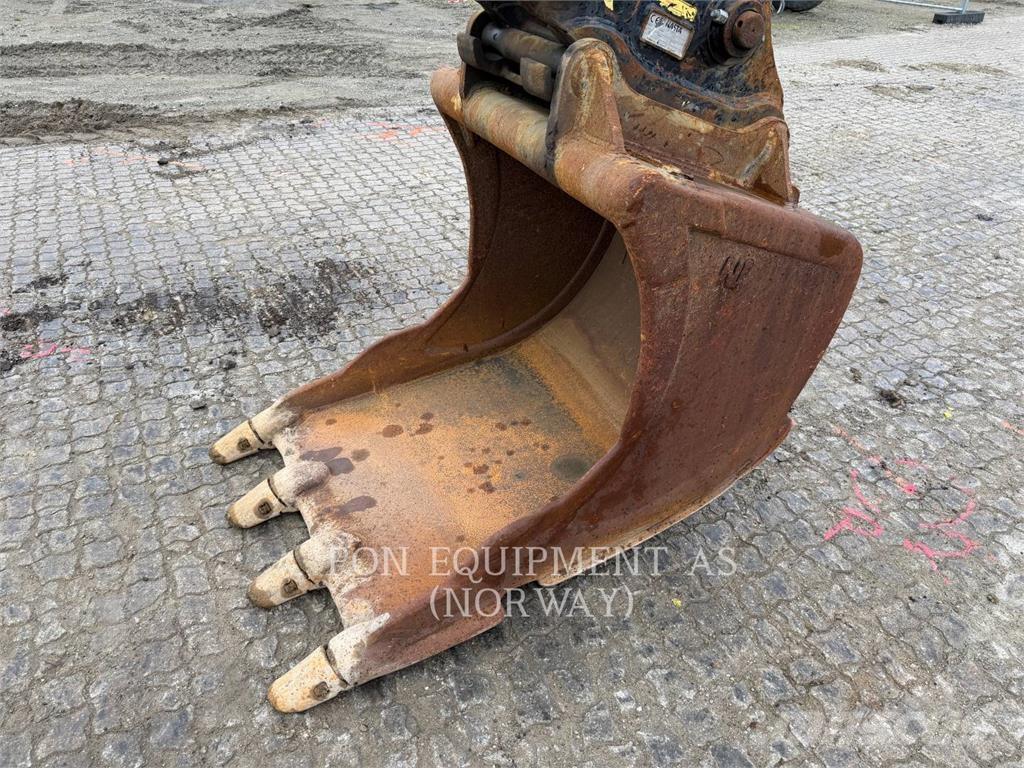 Hitachi ZX210 履帶式 挖土機/掘鑿機/挖掘機