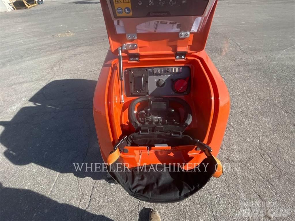 Husqvarna LP9505 雙輪滾壓機