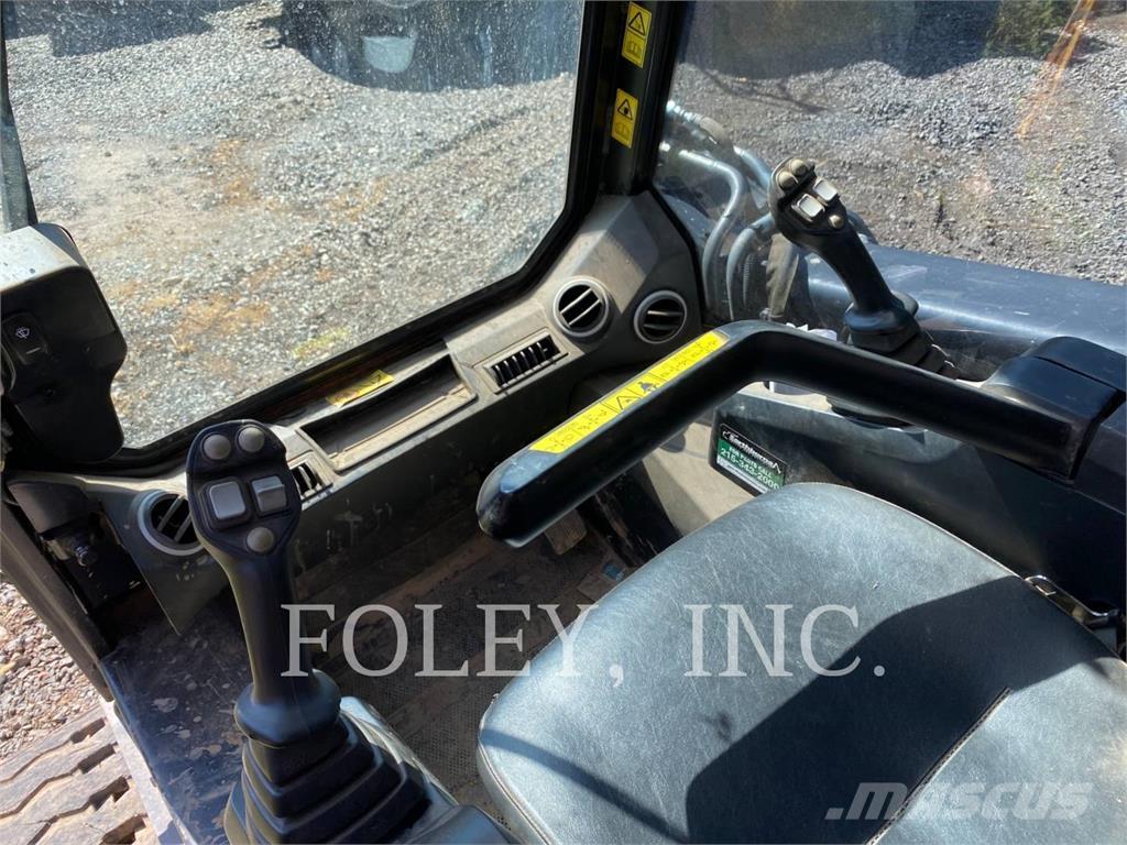 JCB 300TT4 推土機