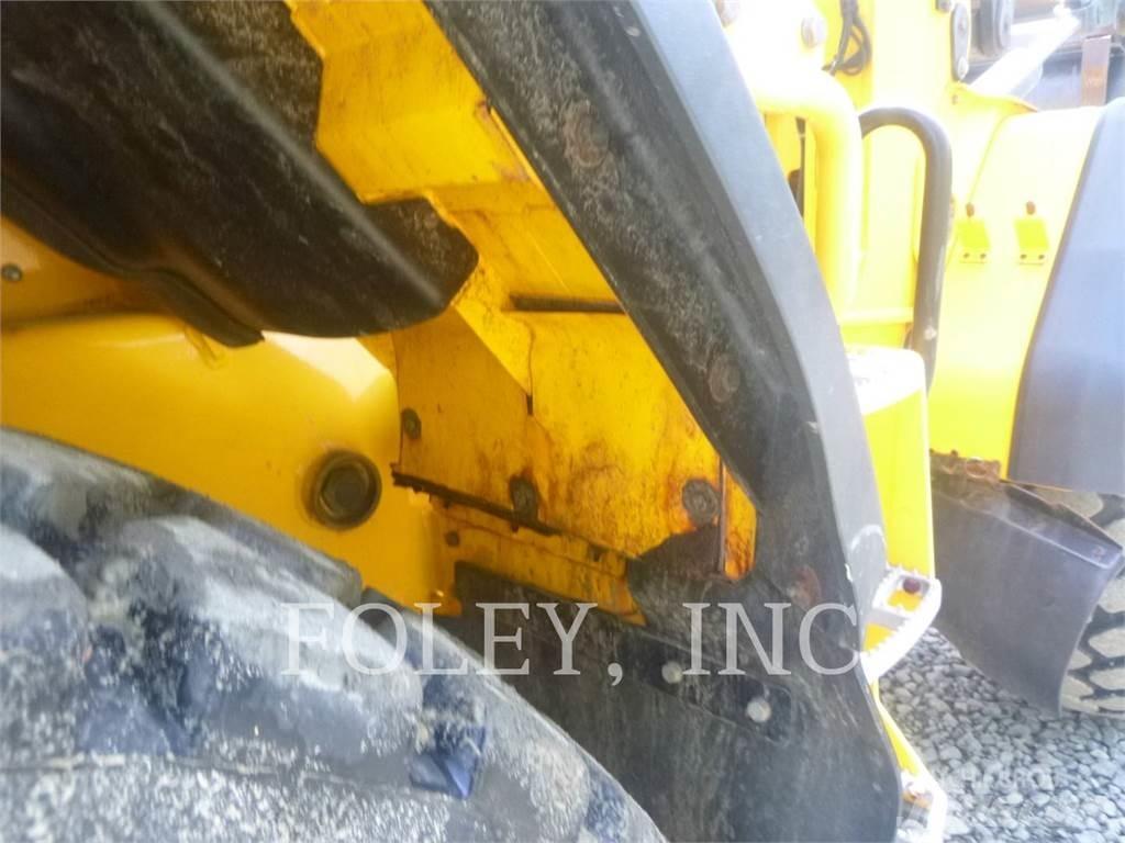 JCB 427 HT T4F 輪胎式裝載機