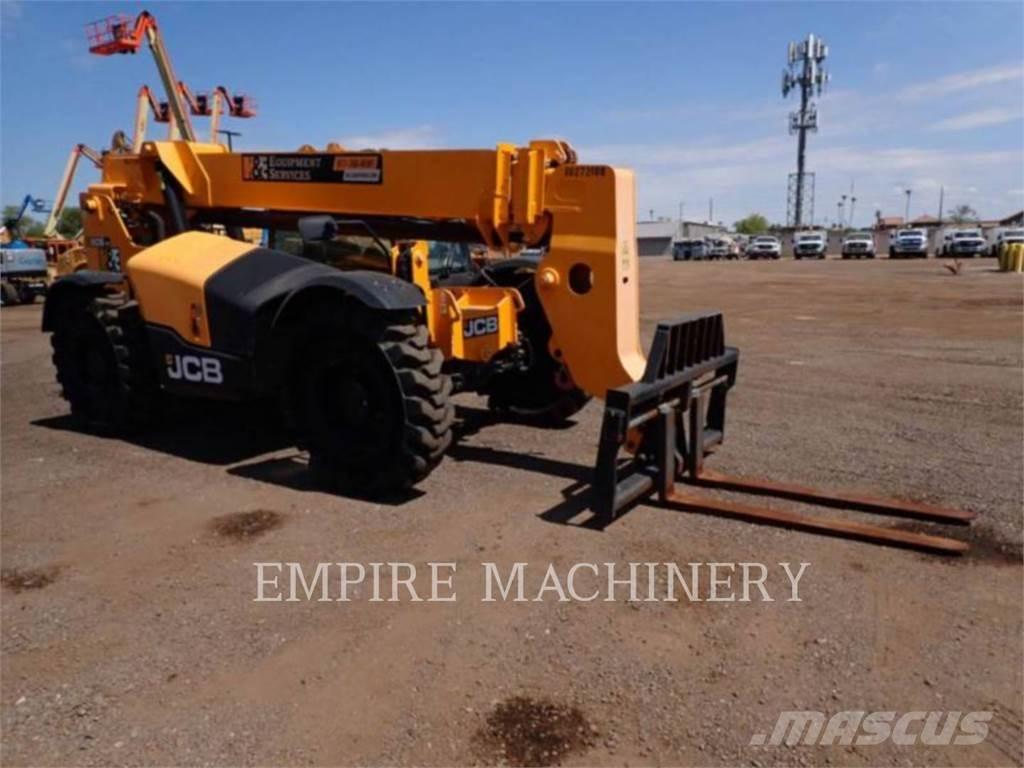 JCB 509-42 伸縮臂操作車