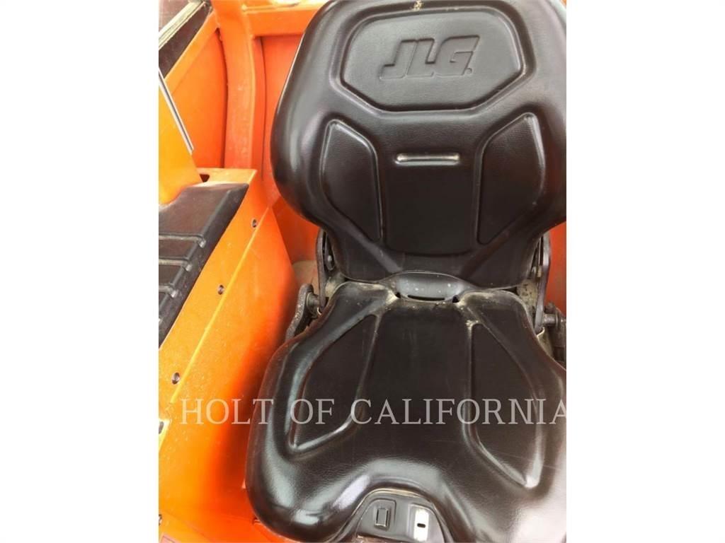JLG 10054 伸縮臂操作車