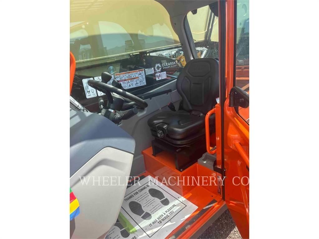 JLG 1055 伸縮臂操作車