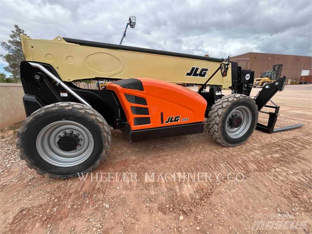 JLG 1055 伸縮臂操作車