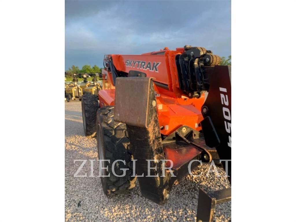 JLG 12054 伸縮臂操作車