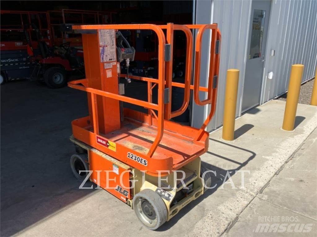 JLG 1230ES 剪式升降機