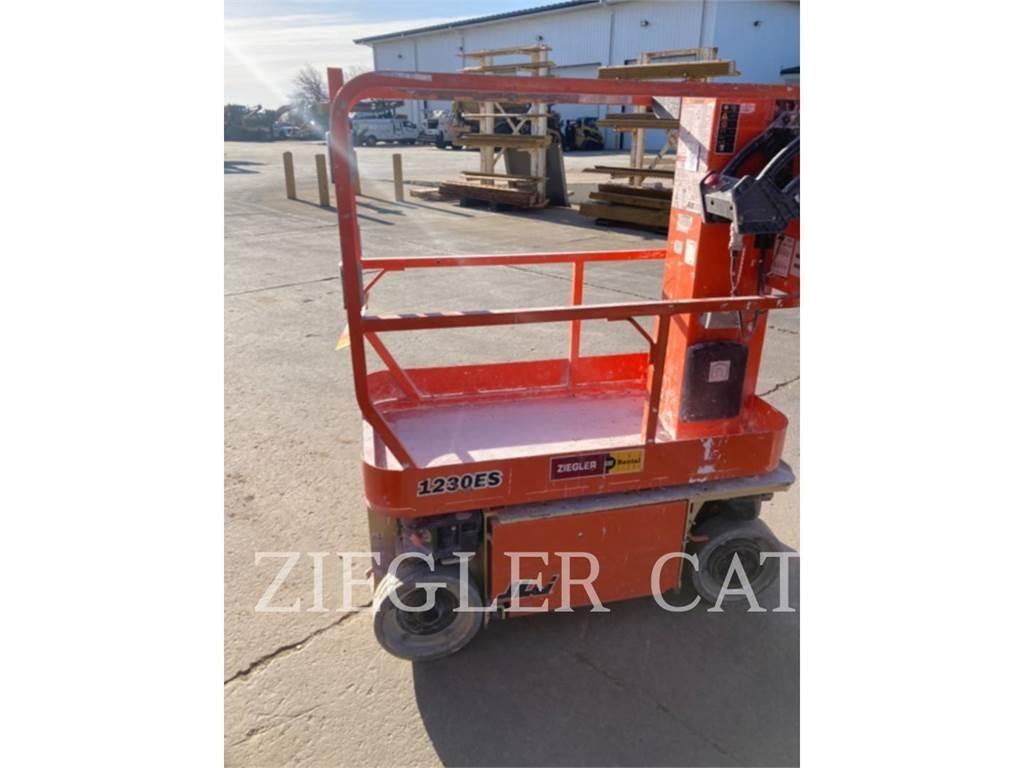 JLG 1230ES 剪式升降機
