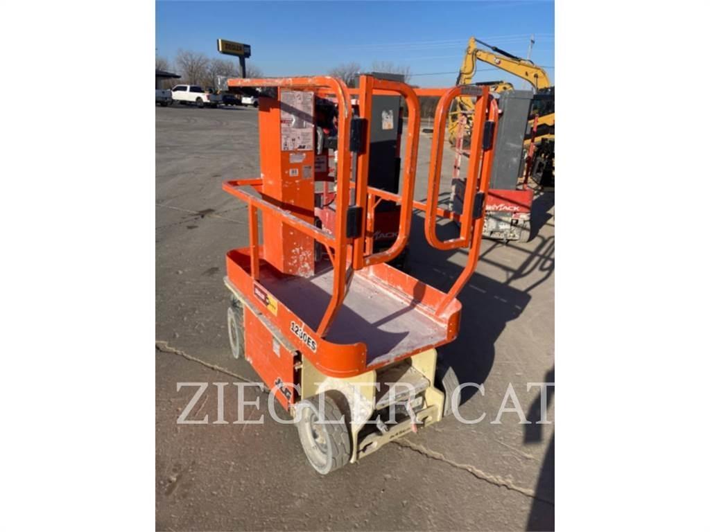 JLG 1230ES 剪式升降機