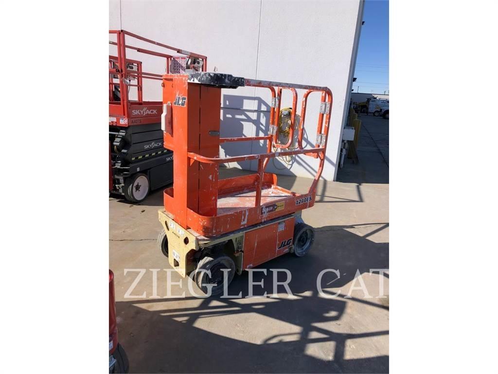 JLG 1230ES 剪式升降機