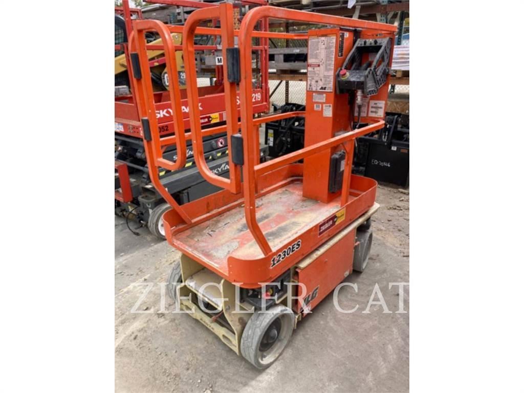 JLG 1230ES 剪式升降機
