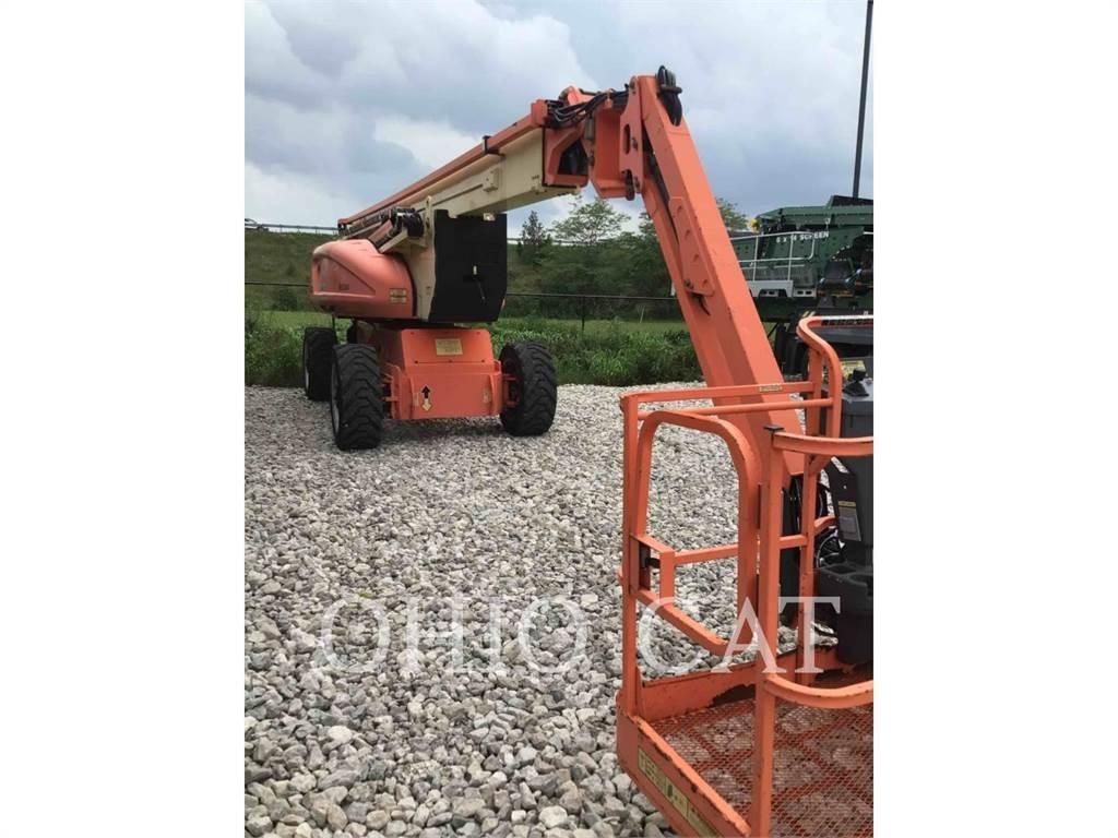 JLG 1250AJP 曲臂高空作業車