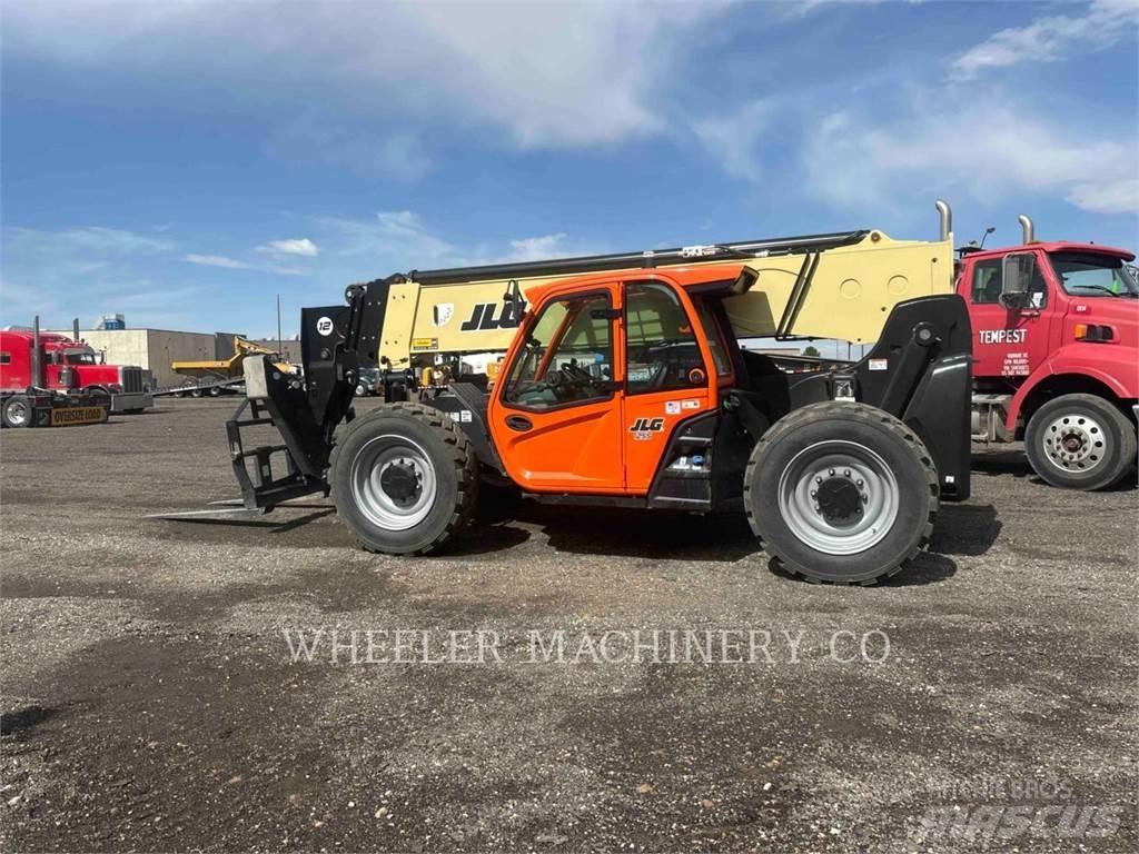 JLG 1255 伸縮臂操作車