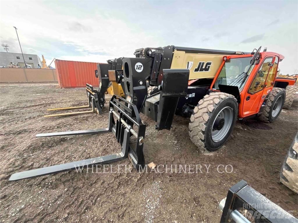 JLG 1255 伸縮臂操作車