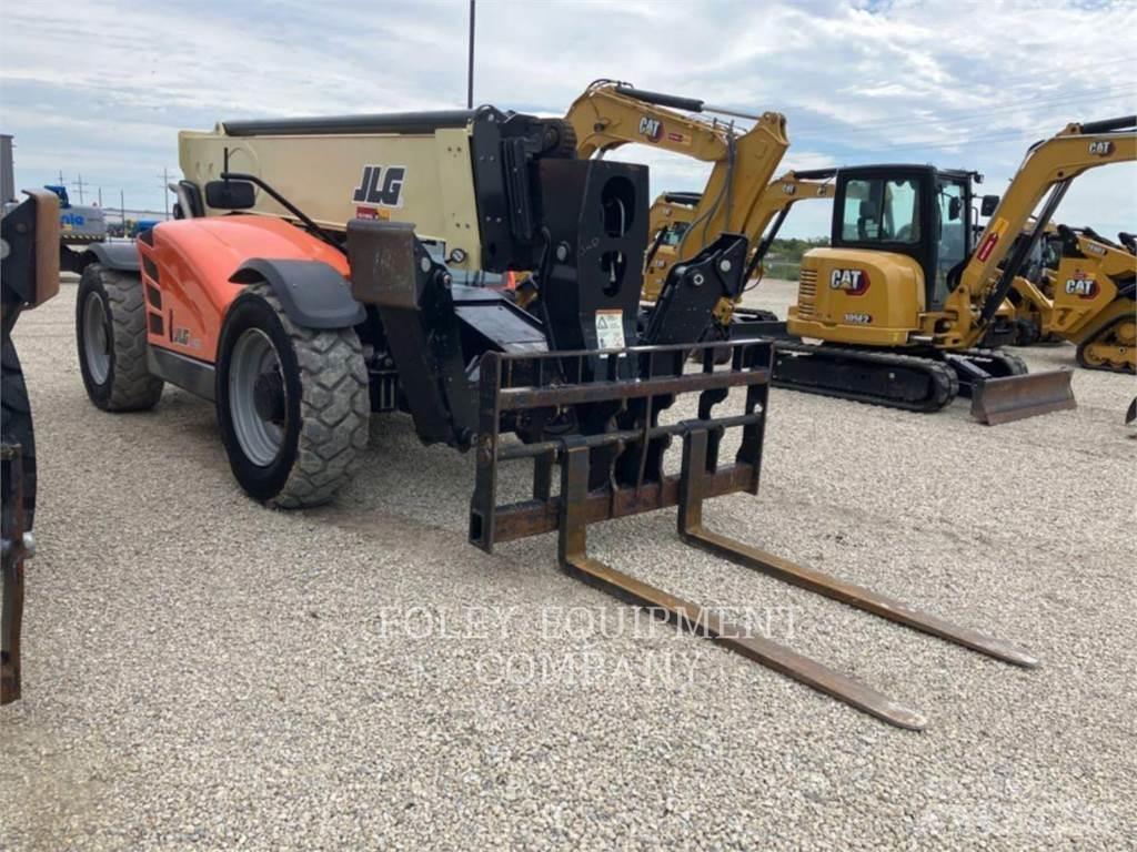 JLG 1255C 伸縮臂操作車