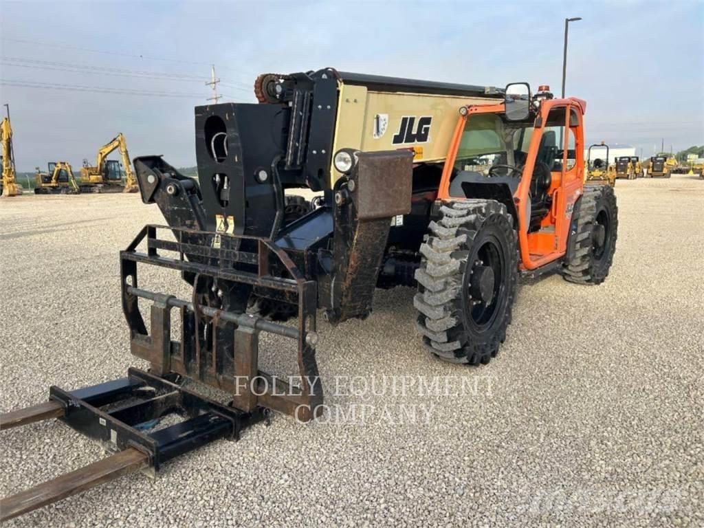 JLG 1255O 伸縮臂操作車