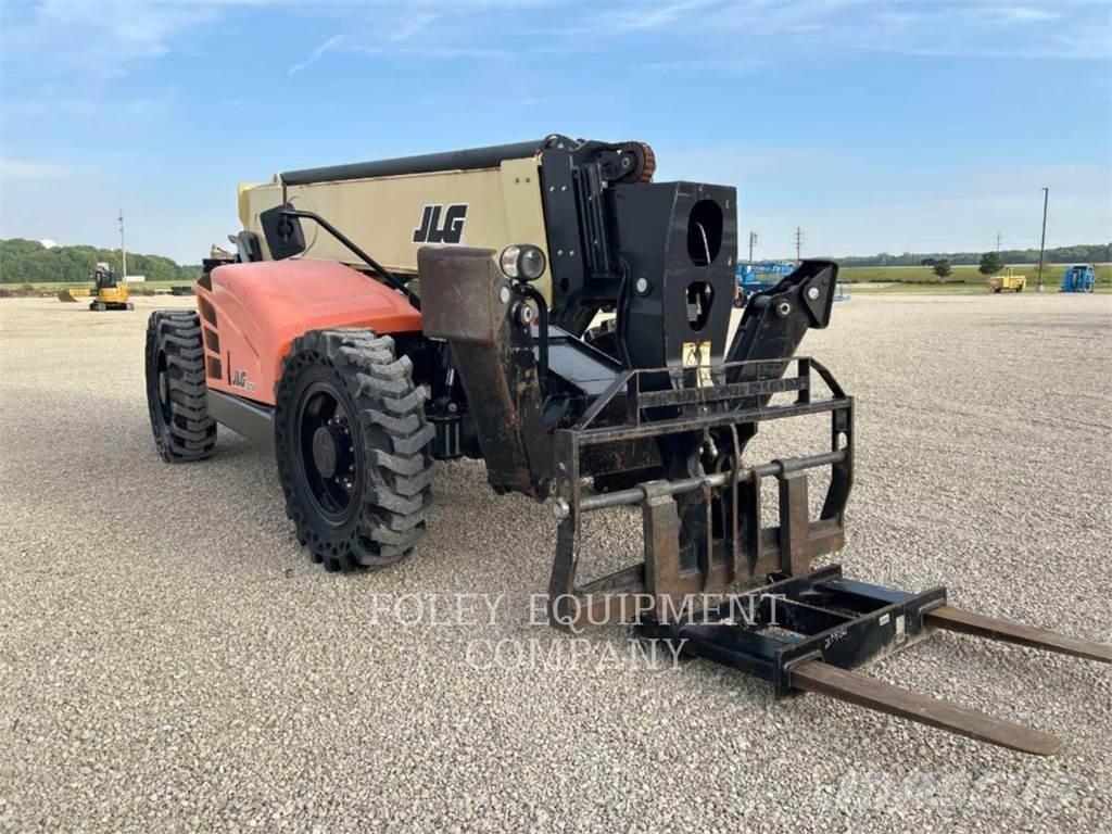 JLG 1255O 伸縮臂操作車