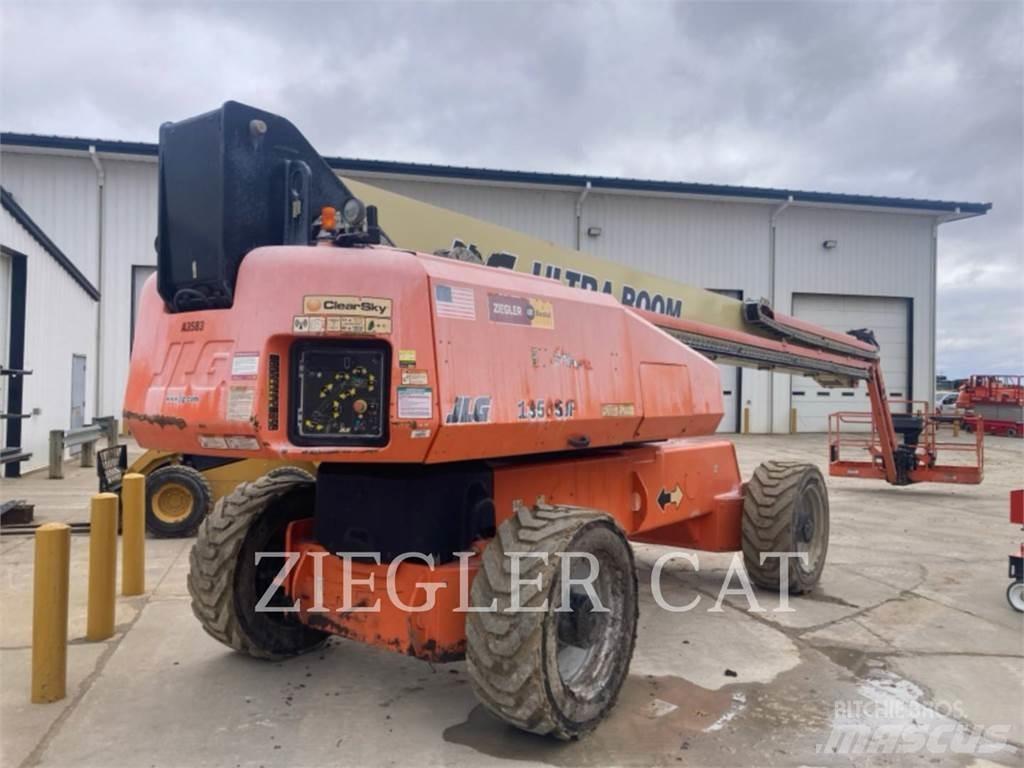 JLG 1350SJP 曲臂高空作業車