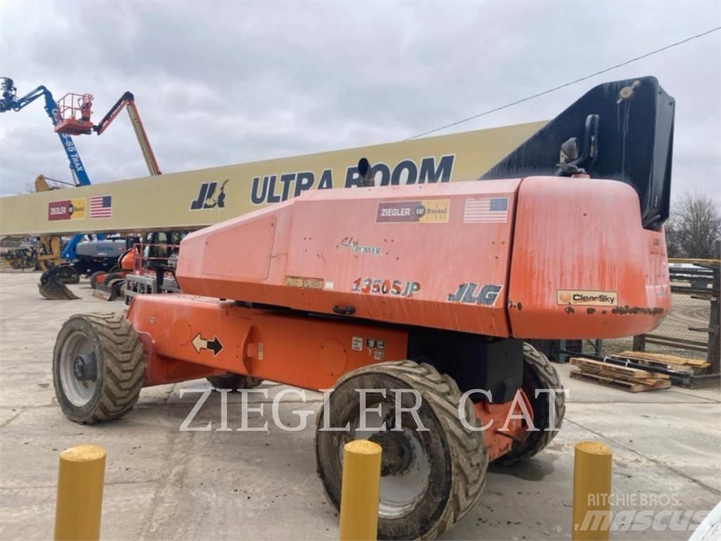 JLG 1350SJP 曲臂高空作業車