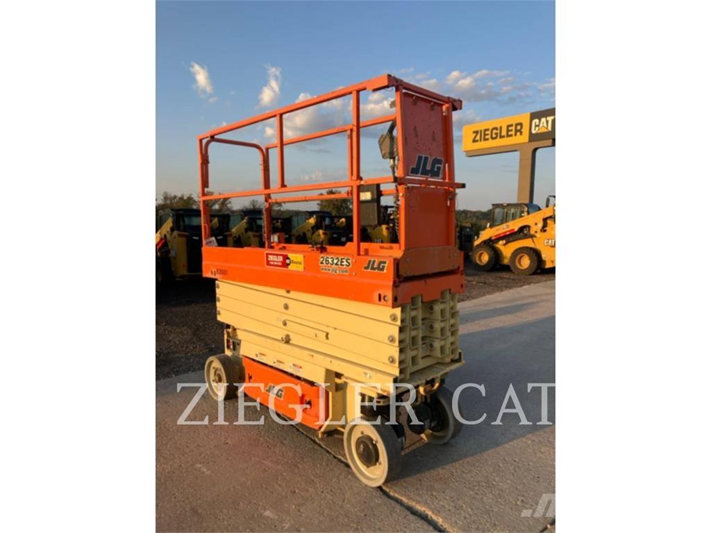 JLG 2632ES 剪式升降機